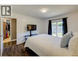 127 JANSEN Avenue - 20