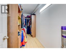 127 JANSEN Avenue - 21