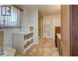 127 JANSEN Avenue - 26