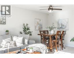 62 ORIOLE Crescent - 10