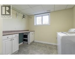 62 ORIOLE Crescent - 32