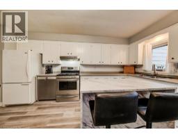 44 REINER Crescent E - 11