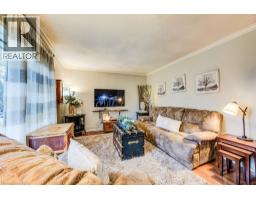 44 REINER Crescent E - 17