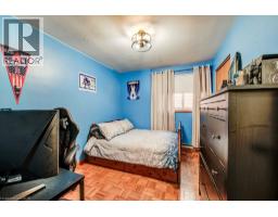 44 REINER Crescent E - 20