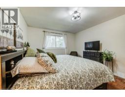 44 REINER Crescent E - 23