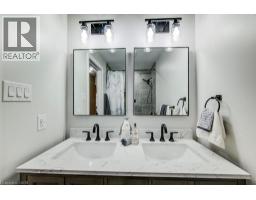 44 REINER Crescent E - 27