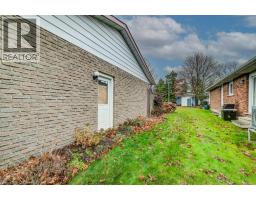 44 REINER Crescent E - 39