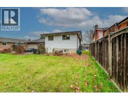 44 REINER Crescent E - 43