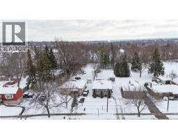 130 HENRY Street - 36