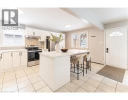 130 HENRY Street - 4