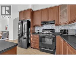 36 BEATTIE Crescent - 14