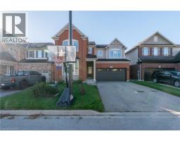 36 BEATTIE Crescent - 2