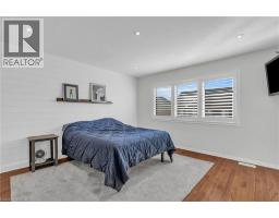 36 BEATTIE Crescent - 21