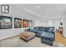 36 BEATTIE Crescent - 42