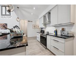 972 STONECLIFFE Walk UnitNo. 18 - 24