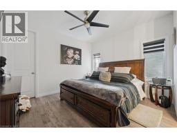 972 STONECLIFFE Walk UnitNo. 18 - 27