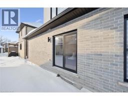 972 STONECLIFFE Walk UnitNo. 18 - 50