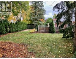 38 ACADEMY Crescent - 44