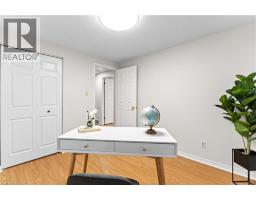 26 WOOLWICH Street - 26