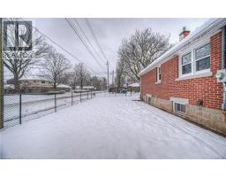 60 DUDHOPE Avenue - 33