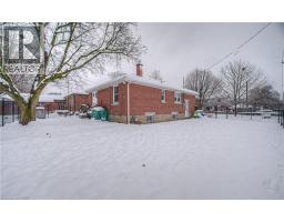 60 DUDHOPE Avenue - 35