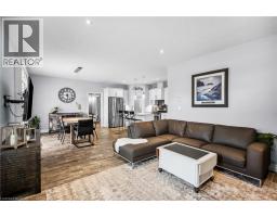 100 TAMARACK Boulevard - 16