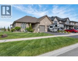 100 TAMARACK Boulevard - 3