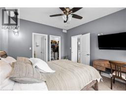 100 TAMARACK Boulevard - 30