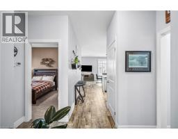 100 TAMARACK Boulevard - 7