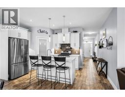 100 TAMARACK Boulevard - 9