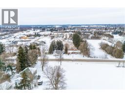 211 THOMPSON Road W - 16