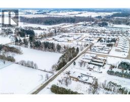 211 THOMPSON Road W - 24