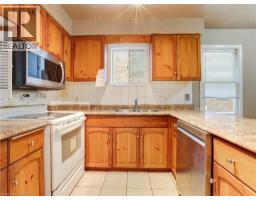 67 NORTHMANOR Crescent - 10