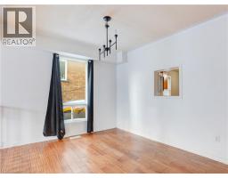 67 NORTHMANOR Crescent - 13