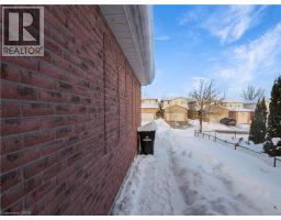 67 NORTHMANOR Crescent - 5