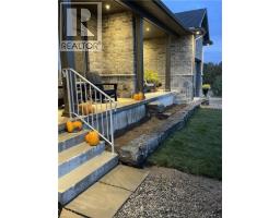 393 ARGYLE Avenue - 22