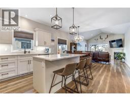 393 ARGYLE Avenue - 8