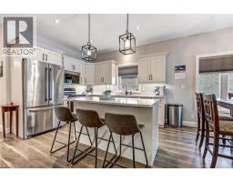 393 ARGYLE Avenue - 9