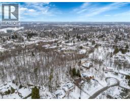 168 WINSTON Boulevard - 35