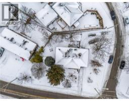 168 WINSTON Boulevard - 7