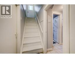 33 GARLAND Crescent - 17