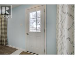 33 GARLAND Crescent - 18