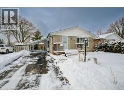 33 GARLAND Crescent - 7