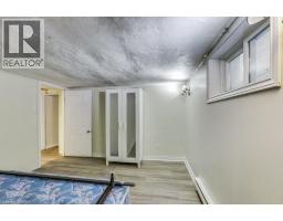 802 WATERLOO Street - 39