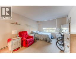 55 BLUE SPRINGS Drive UnitNo. 207 - 21