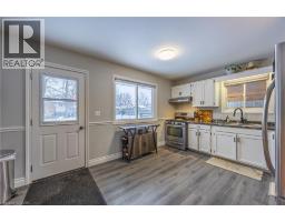 10 BRAMBLE Crescent - 10