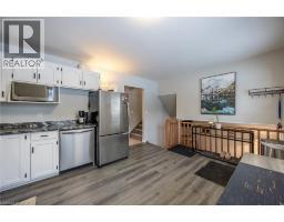 10 BRAMBLE Crescent - 12