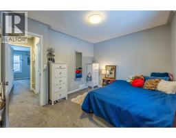 10 BRAMBLE Crescent - 17