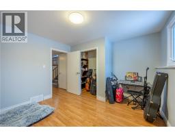 10 BRAMBLE Crescent - 22