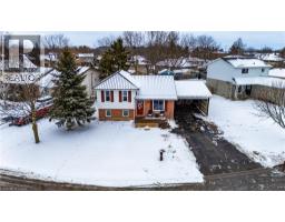 10 BRAMBLE Crescent - 4